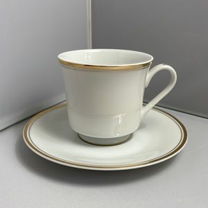 Set Sheffield Regency Gold‎ Footed Cup & Saucer with Gold Trim